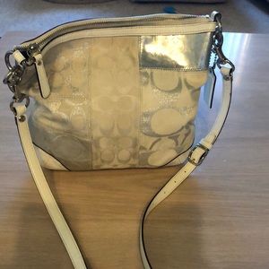 COACH PURSE, cross body or hand bag.